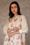 Arcvsh By Pallavi Singh_Ivory 100% Linen Floral, Geometric Mandarin Collar Embroidered Tunic And Pant Set _at_Aza_Fashions