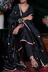 Buy_Shimai Jayachandra_Black Degummed Raw Silk Embroidery Zardozi V Neck Kurta Set  _at_Aza_Fashions