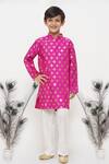 Buy_Little Bansi_Magenta Kurta Banarsi Silk With Cotton Lining Woven Floral Set _at_Aza_Fashions