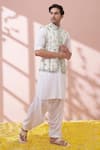 Kora By Nilesh Mitesh_Cream Rayon Embroidered Mirror Work Tie Dye Print Bundi With Kurta Set _Online_at_Aza_Fashions