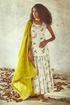 Buy Kharakapas White Cotton Floral Round Nargis Print Kurta Skirt Set at Aza Fashions Buy_Kharakapas_White Cotton Floral Round Nargis Print Kurta Skirt Set _at_Aza_Fashions