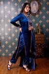 Abbaran_Blue Viscose Velvet Woven Floral Motifs Notched Straight Kurta Pant Set _Online_at_Aza_Fashions