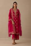 Sureena Chowdhri_Magenta Silk Chanderi And Organza Embroidery Noor Kurta Palazzo Set  _Online_at_Aza_Fashions