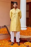 Buy_Twenty Nine_Yellow Raw Silk Embroidered Mirror Work Kurta _at_Aza_Fashions