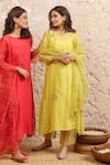 Buy_Naaz By Noor_Green Cotton, Organza, Chanderi Floral Print Round Neck Work Kurta Pant Set _Online_at_Aza_Fashions