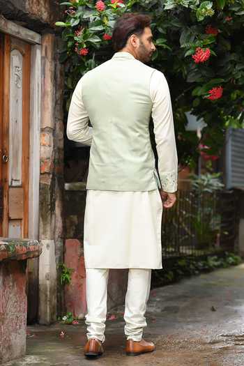 Shop_Priyanka Haralalka_Green Cotton Blend, Ruby Silk Geometric Floral Embroidered Bundi And Kurta Set _at_Aza_Fashions