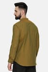 Shop_Mayank Modi - Men_Green Malai Cotton Plain Mandarin Collar Pintuck Shirt _at_Aza_Fashions