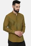 Mayank Modi - Men_Green Malai Cotton Plain Mandarin Collar Pintuck Shirt _Online_at_Aza_Fashions