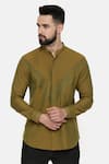 Shop_Mayank Modi - Men_Green Malai Cotton Plain Mandarin Collar Pintuck Shirt _Online_at_Aza_Fashions