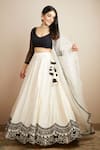 Astha Narang_White Organza Embroidered Floral V Neck Lehenga Set _Online_at_Aza_Fashions