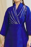 Buy_Surendri_Blue Raw Silk Embroidered Hand Jacket V Neck Kimono And Pant Set _Online_at_Aza_Fashions