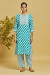 Khwaab by Sanjana Lakhani_Blue Cotton Print Flower Blossom Round Neck Kurta Set _Online_at_Aza_Fashions