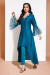 Kressa_Green Crepe Embroidered Floral V Neck High-low Kurta And Pant Set  _Online_at_Aza_Fashions