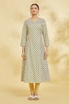 Buy_Naintara Bajaj_Off White Floral Blossom Print A-line Kurta With Leggings _Online_at_Aza_Fashions