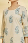 Naintara Bajaj_Beige Paisley Print Kurta With Leggings _at_Aza_Fashions