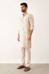 Son Of A Noble Snob_Ivory Linen Halles Catchfly Printed Kurta_Online_at_Aza_Fashions