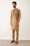 Son of A Noble Snob_Brown 100% Linen Printed Floral Roan Catchfly Kurta _Online_at_Aza_Fashions