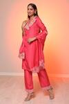 Harshita Jain_Pink Cotton Silk Embroidered Resham Exaggerated Collar Kurta Set With Dupatta _Online_at_Aza_Fashions