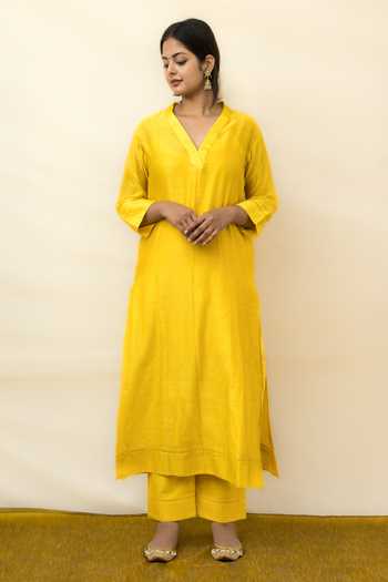 Shop_Mithi Supari_Yellow Silk, Organza, Chanderi Embroidery V-neck Malti Solid Kurta Pant Set _at_Aza_Fashions