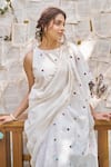 Buy_Naaz By Noor_White Cotton Chanderi Heart Thread Work Ruffle Saree And Blouse Set