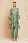 Meghna Panchmatia_Green Silk Embroidery Mandarin Collar Floral Mughal Print Kurta With Pant _at_Aza_Fashions