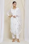 Samyukta Singhania_White Kurta And Pant Chanderi Silk Embroidery Floral Round Set_at_Aza_Fashions