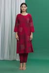 Buy_BANANA labs_Red Cotton Printed Abstract Round Kurta Set _Online_at_Aza_Fashions