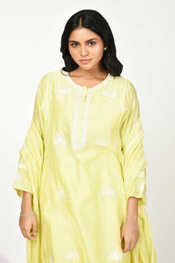 Komal Shah_Yellow Chanderi, Cotton Embroidery, Lace Round Neck Thread Kurta Set _Online_at_Aza_Fashions