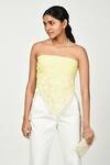 Buy_Komal Shah_Yellow Floral Embroidered Chanderi Scarf _Online_at_Aza_Fashions