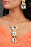 Buy_Ishhaara_Gold Plated Kundan Stones Embellished Pendant Necklace Set 