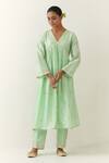 Buy_Anantaa by Roohi_Green Silk Chanderi Embroidered Floral V Neck Gathered Kurta _at_Aza_Fashions