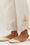 Buy_Anantaa By Roohi_Off White Silk, Chanderi Embroidery V-neck Floral Kurta And Palazzo Set _Online_at_Aza_Fashions