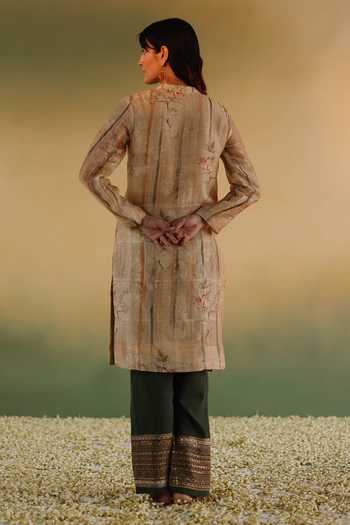 Shop_Taisha_Yellow Linen, Silk, , Handloom Bhuman Geometric Woven Kurta Set _at_Aza_Fashions
