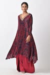 Kiran Uttam Ghosh_Maroon Pleated Polyester Mix Printed Abstract V Neck Pattern Kaftan  _Online_at_Aza_Fashions