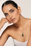 Buy_SWABHIMANN_Green Embellished Drop Pattern Pendant Necklace_at_Aza_Fashions