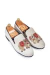 Buy_Domani_Cream Maharaja Velvet Embroidered Slip Ons _at_Aza_Fashions