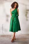 Kharakapas_Green Cotton Poplin Plain Asymmetric Peas In A Pod One Shoulder Dress  _Online_at_Aza_Fashions