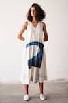 Kharakapas_Off White Mul Cotton Abstract Pattern V Neck Vanilla Dress  _Online_at_Aza_Fashions