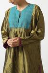 Buy_Latha Puttanna_Green Two Tone Silk Hand Embroidered Thread And Bead Dual Short Phiran Tunic _Online_at_Aza_Fashions