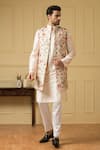 Hilo Design_Off White Semi Raw Silk Embroidered Thread Divino Floral Bundi Kurta Set _Online_at_Aza_Fashions