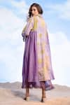 Buy CAPISVIRLEO Purple Cotton V-neck Diva Tie-dye Print Dress With Stole Buy_CAPISVIRLEO_Purple Cotton V-neck Diva Tie-dye Print Dress With Stole