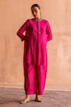 Buy_Swatti Kapoor_Pink Handloom Cotton Gokul Handwoven Pleated Pant _at_Aza_Fashions