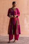 Buy_Swatti Kapoor_Pink Handwoven Yarn Dyed Silk Checkered Round Rohini Kurta _at_Aza_Fashions