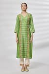 Kasturi Tikmani_Green Pure Chanderi Floral V Neck Straight Kurta  _Online_at_Aza_Fashions