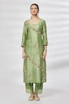 Kasturi Tikmani_Green Kurta  Pure Dupion Silk Floral Round Pattern Straight Set _Online_at_Aza_Fashions