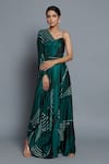 Buy_Vedika M_Green Satin Printed V Neck Abstract Kaftan  _at_Aza_Fashions