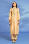 OMI_Peach Silk, Chanderi, Chiffon Mirrors, Embroidery Split V-neck Hand Kurta Set _Online_at_Aza_Fashions