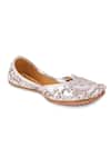 Buy_5Elements_Silver Metallic Floral Embroidered Juttis _at_Aza_Fashions