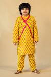 JILMIL DREAMWEAR_Yellow Cotton Printed Jaipuri Jacket And Kurta Set _Online_at_Aza_Fashions