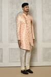 Aryavir Malhotra_Peach Sherwani Jaquard Woven Floral Bloom Pattern _at_Aza_Fashions